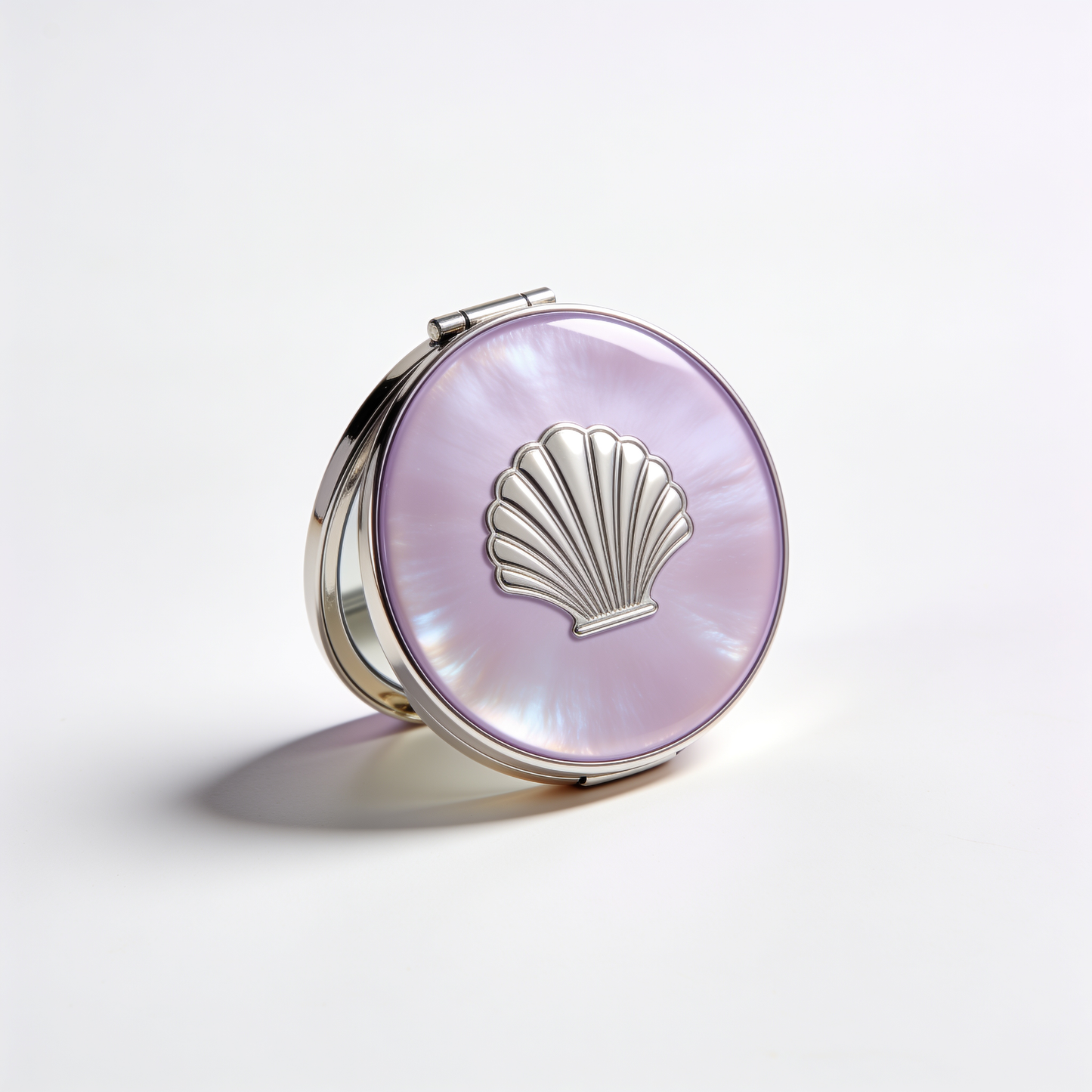 Round Compact Mirror in Lilac Mother-of-Pearl with Silver Shell Motif